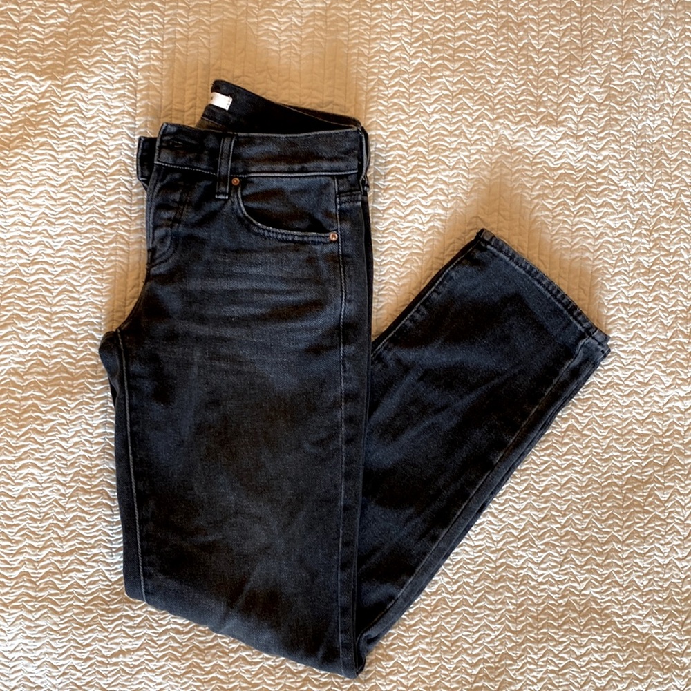 Teen PacSun black denim jeans, size 23, mid-rise, straight leg